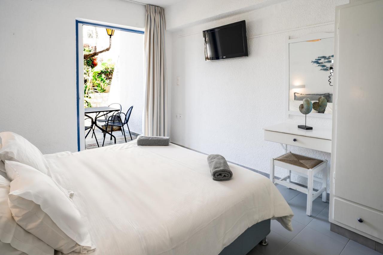 Ninetta'S Studios Poros Town Luaran gambar