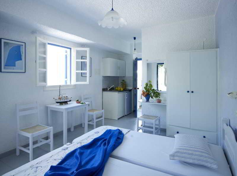 Ninetta'S Studios Poros Town Luaran gambar